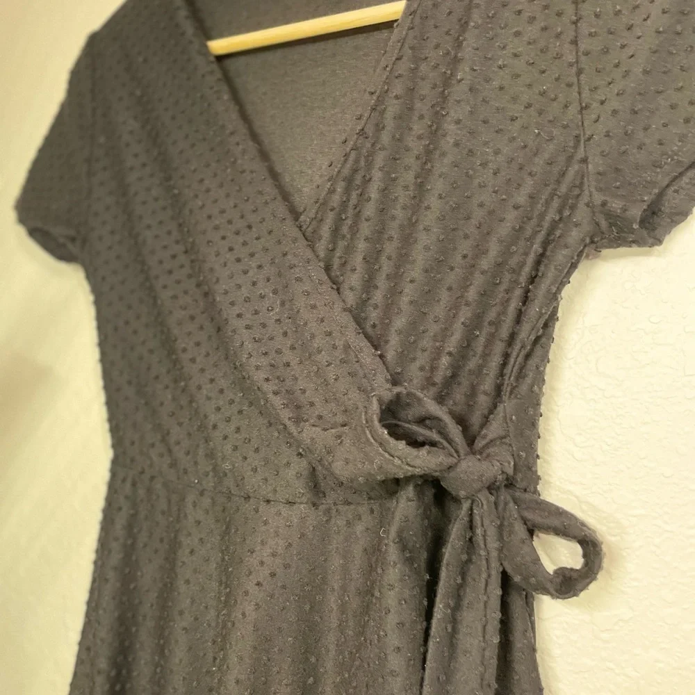 Black Dress - Picture 3 of 5